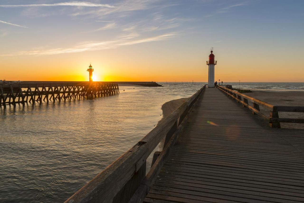 Trouville Sur Mer Vue Sur La Touque Ngoại thất bức ảnh